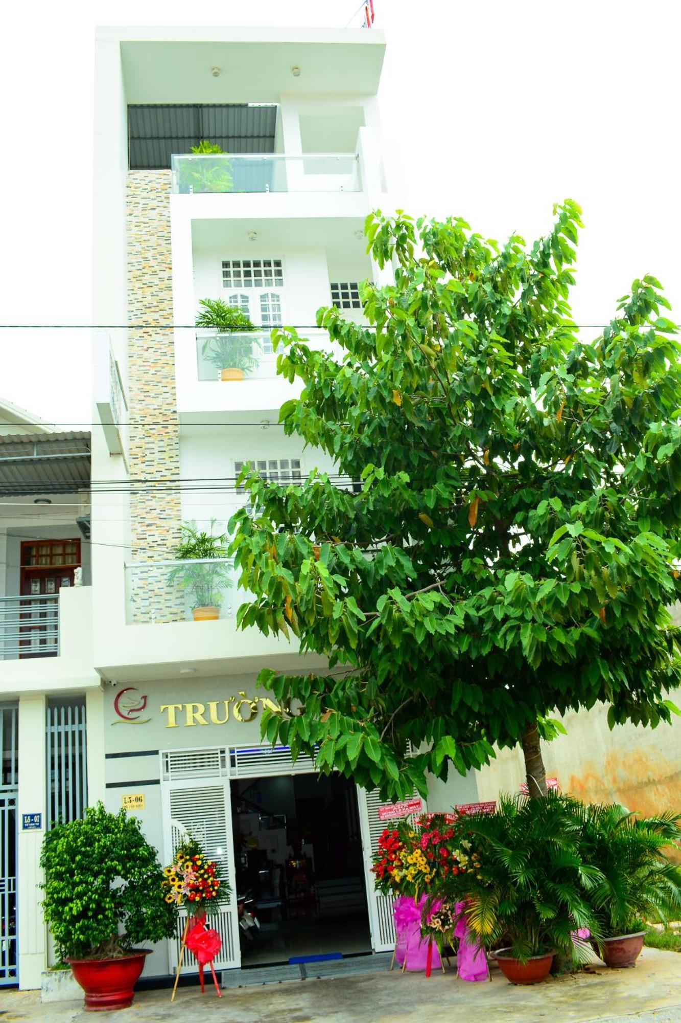 Truong Ca Hotel Фан Тиет Екстериор снимка